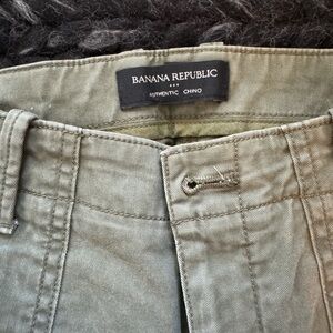 Banana Republic military green chino, size 2